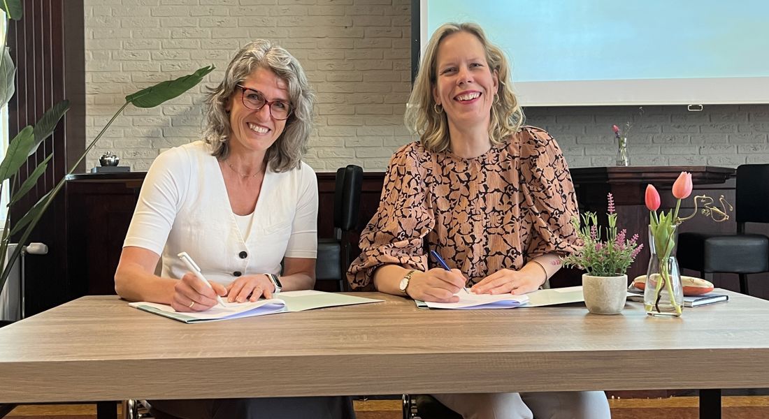 Renate Westering En Mariska Roeters Ondertekenen Samenwerkingsovereenkomst Sichtpunt En Kwadrant